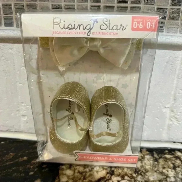 NEW! Girl Rising Star Shoes & Headwrap Set, Gold, 0-6m - Picture 1 of 9